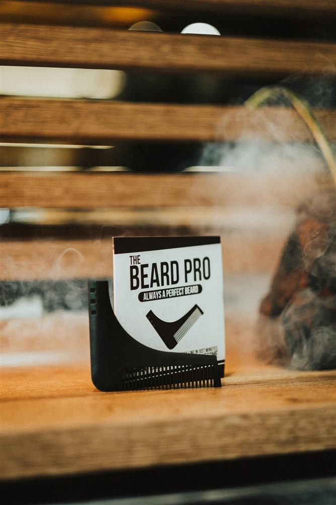 TCBSKU00017 #1. The Captain's Beard Beard Pro Comb