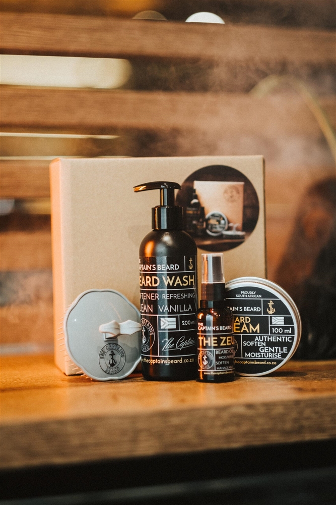 TCBSKU0016 #1. The Captain's Beard Promotion Gift Set