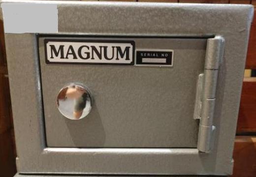 MAGMPO #2. Magnum Pistol Safe MP0 - H260 x W300 x D135 (9KG)